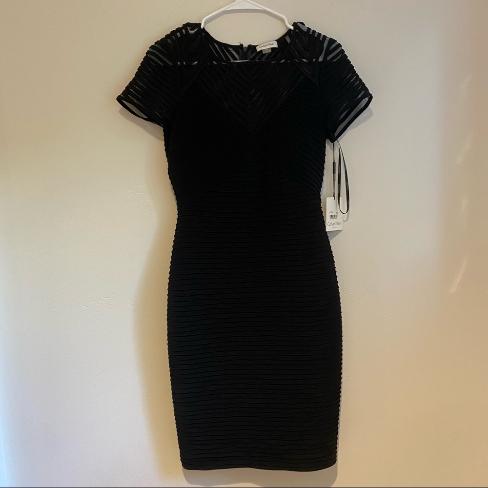 New With Tags Calvin Klein Size 6 Black Dress